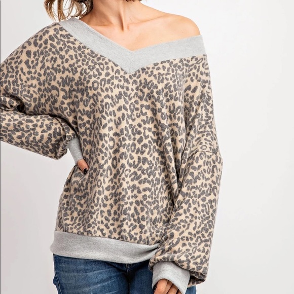 1.4.3. Story by Line Up Sweaters - 143 Story Leopard Print Fleece Sweater